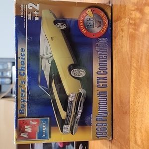 AMT 1969 Plymouth GTX Convertible 1:25 Scale Model Kit